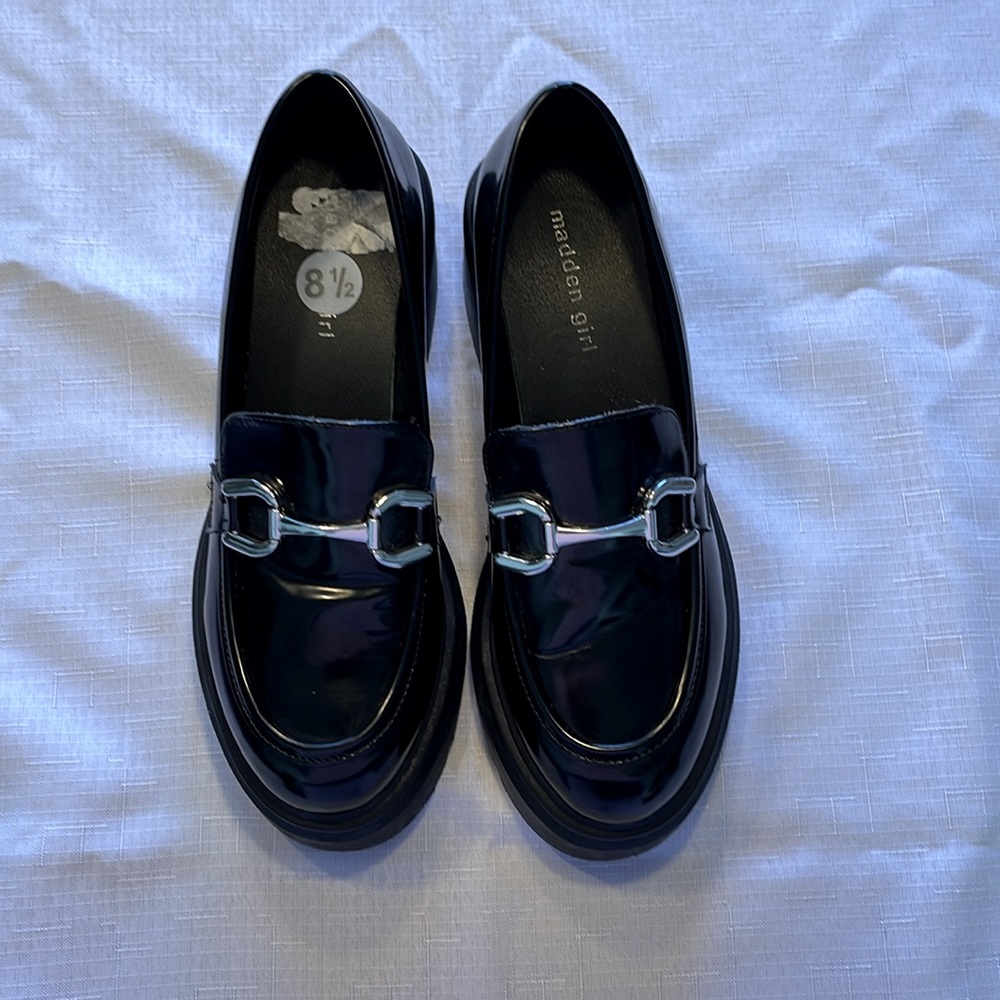 Madden Girl  Black Moccasin.Size 8 1/2. - Picture 3 of 9